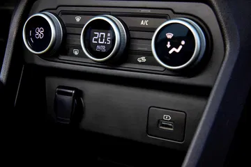 Dacia Jogger Hybrid 2023 25