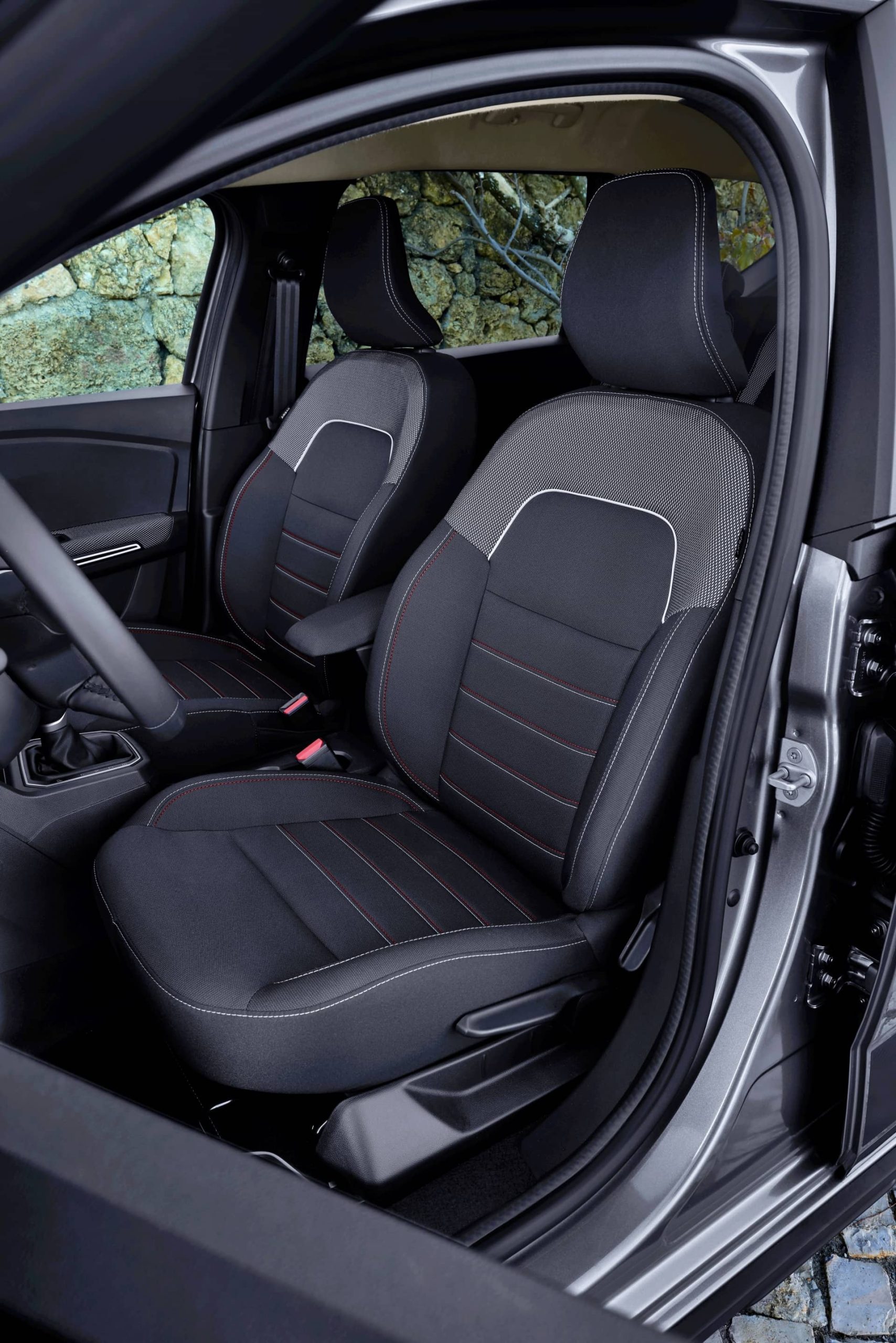 Dacia Jogger Hybrid 2023 35