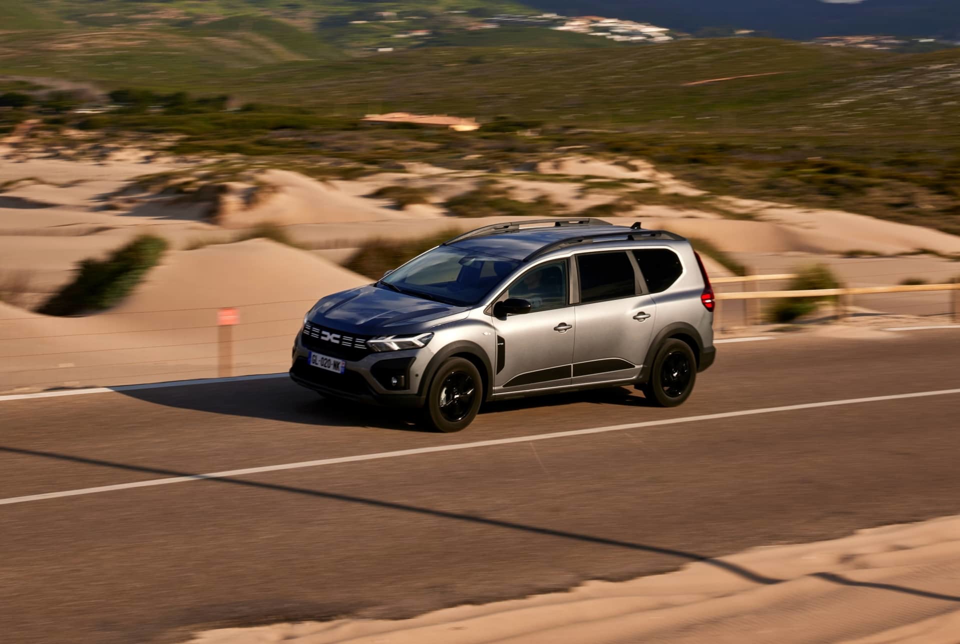 Dacia Jogger Hybrid 2023 66
