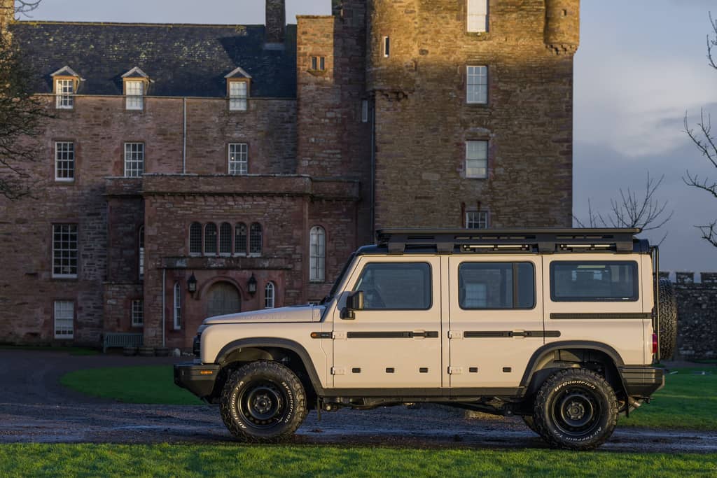 Ineos Grenadier Detalles 24
