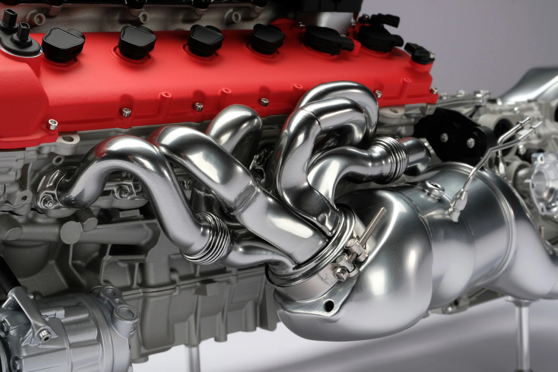 Motor Ferrari Daytona Sp3 08