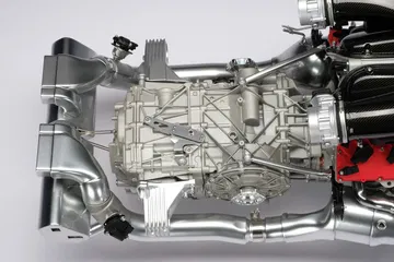 Motor Ferrari Daytona Sp3 10
