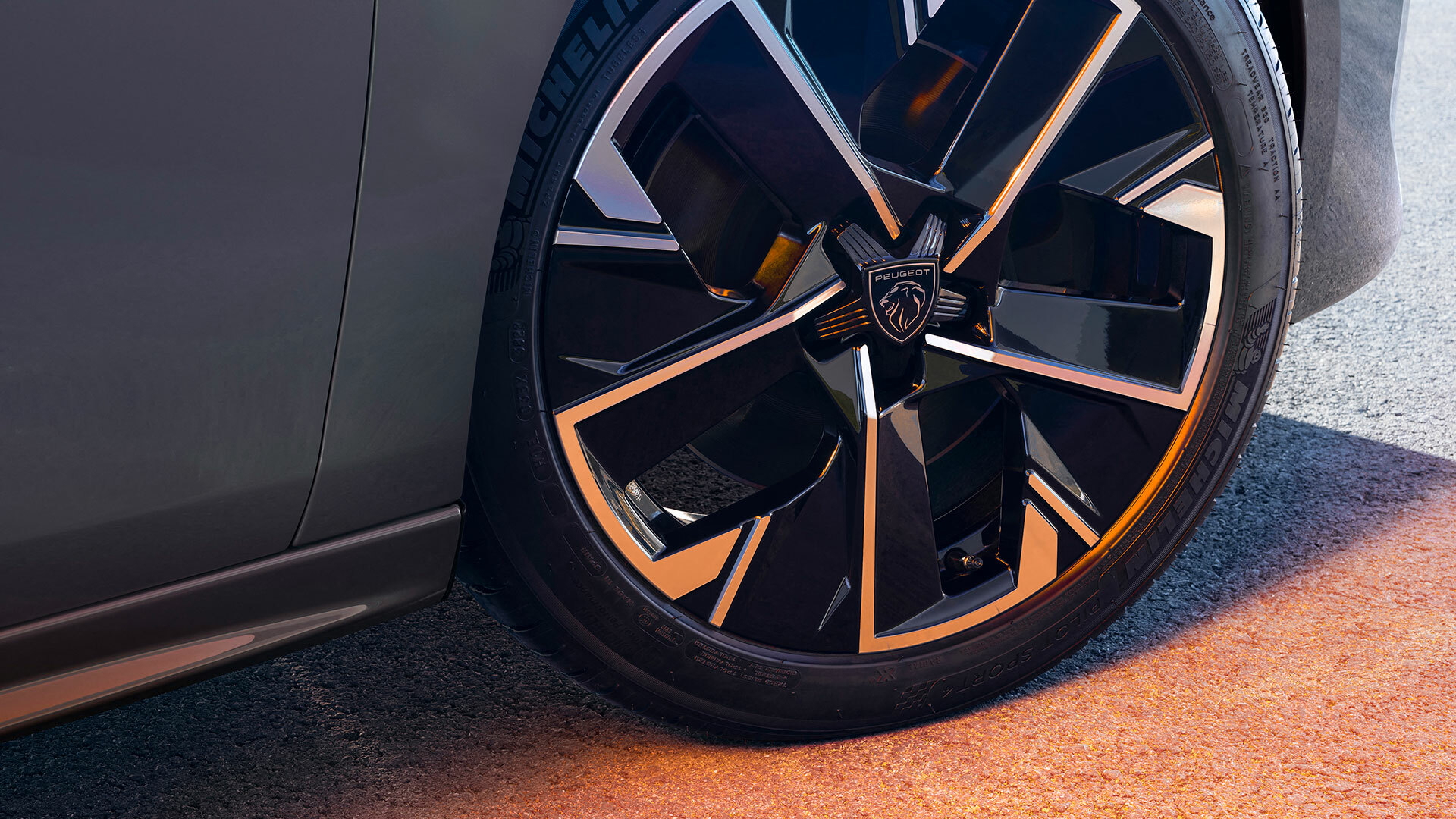 Peugeot 508 2023 Detalles Gris Basalto 02