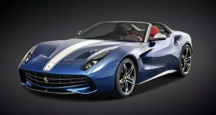 11 Ferrari F60 America 2015