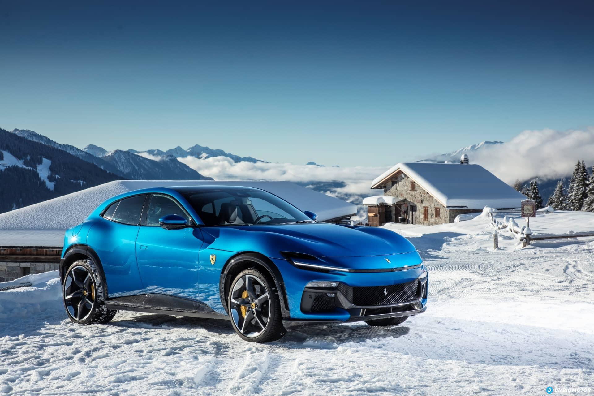 Imponente Ferrari Purosangue revelado en un paisaje nevado.