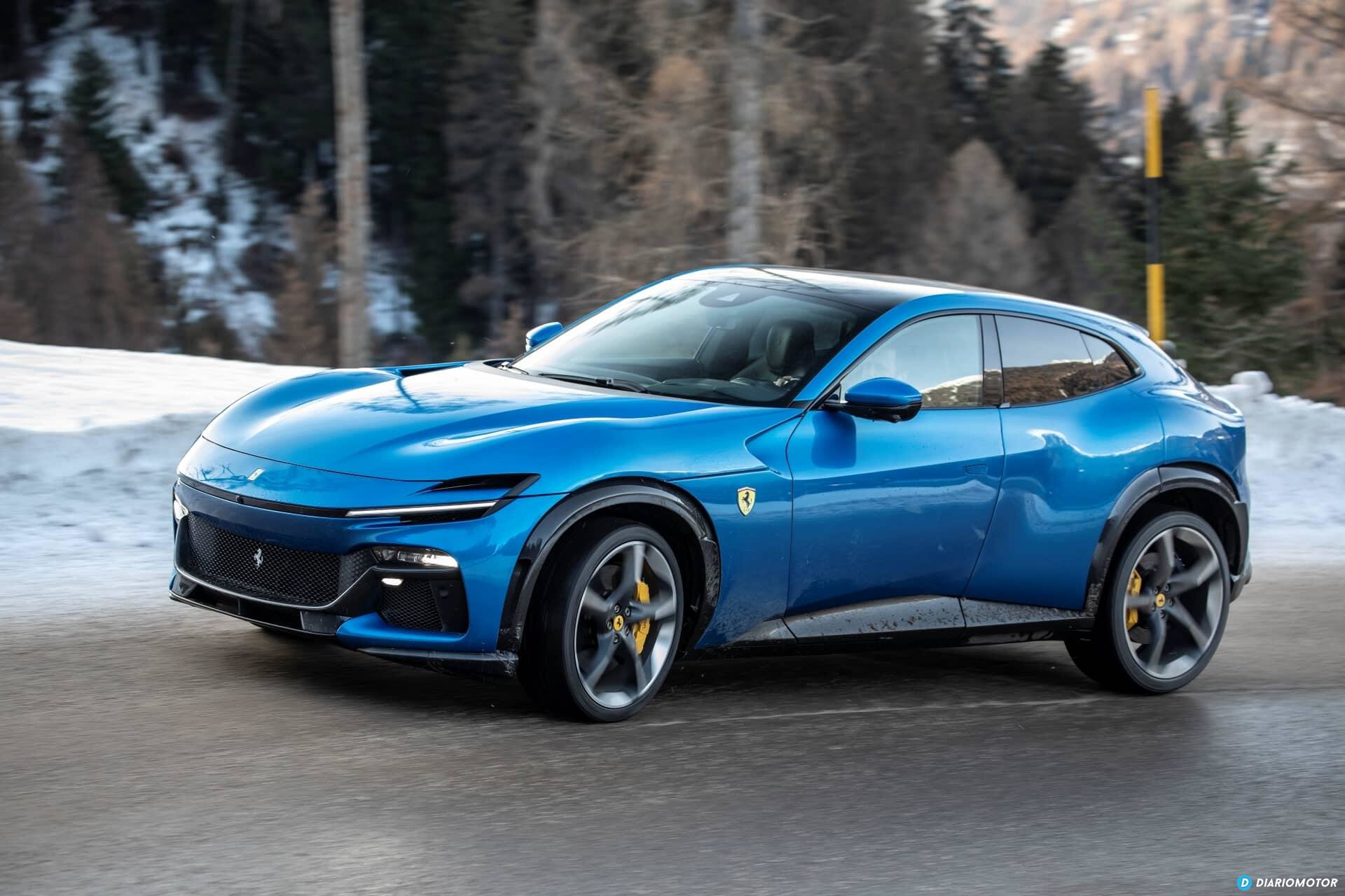 Vista lateral Ferrari Purosangue resaltando su linea aerodinámica.