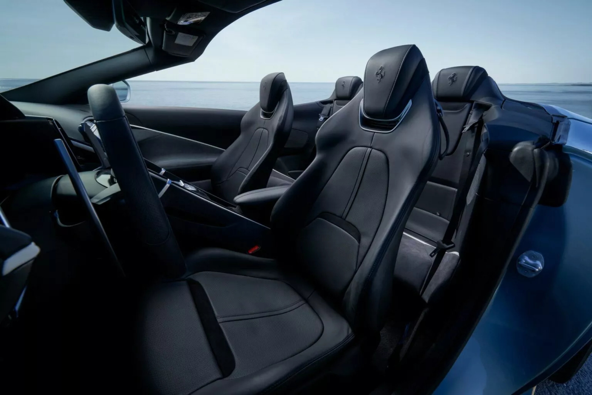 Ferrari Roma Spider 11