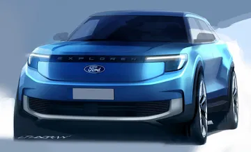 Vista frontal del Ford Explorer mostrando un diseño robusto y moderno.