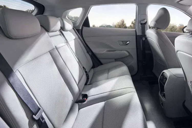 Hyundai Kona 2023  10