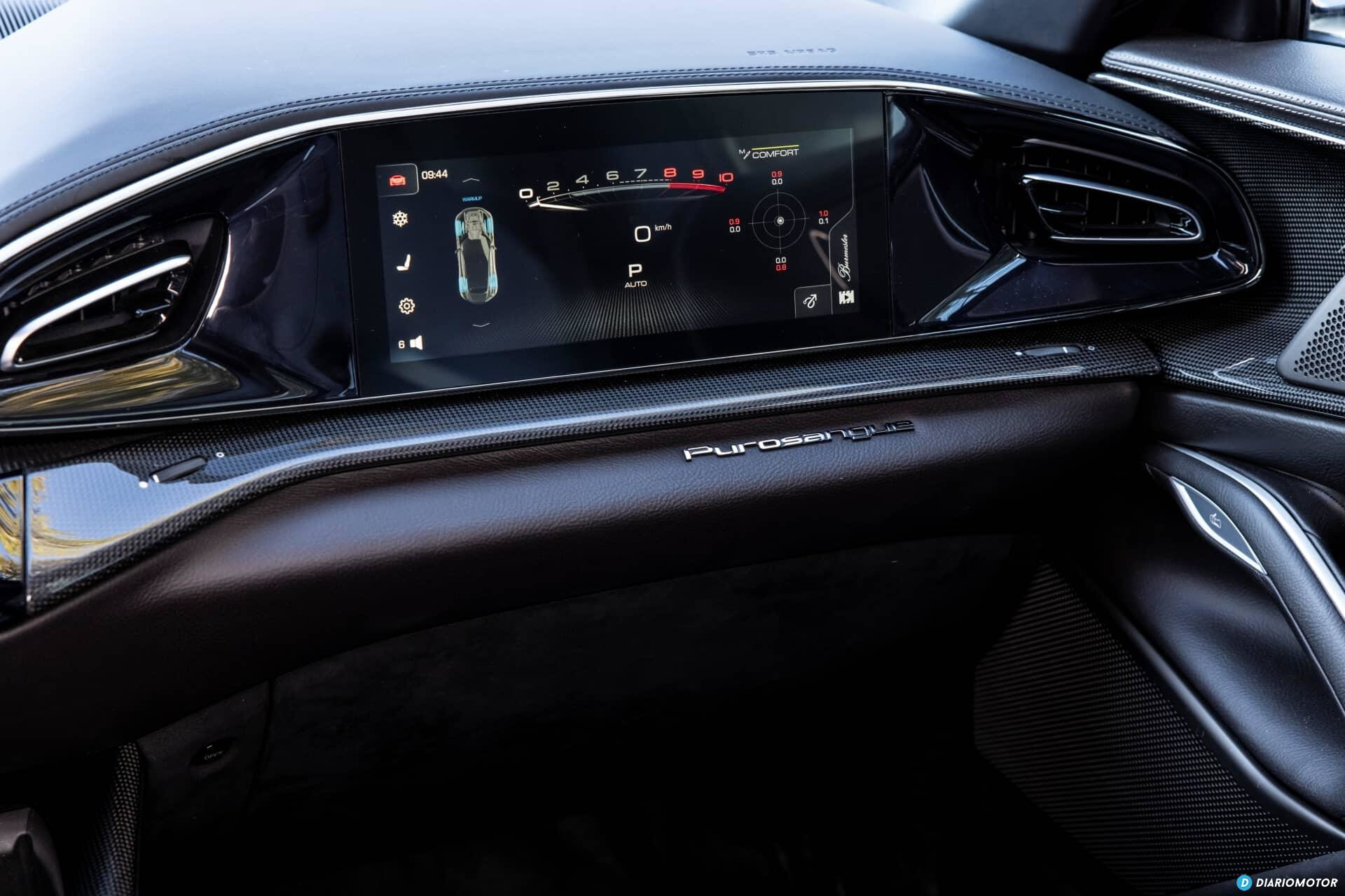 Vista del cuadro de instrumentos digital del Ferrari Purosangue.