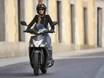 Kymco Agility City 125cc8