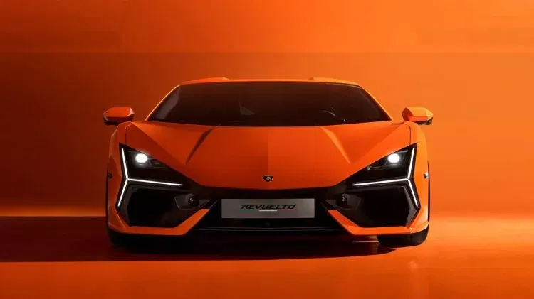 Lamborghini Revuelto 2023 30