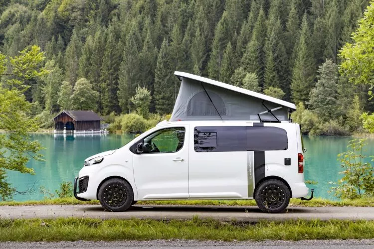 Midiendo 4,32 metros y costando menos de 20.000 €, este SUV promete ser la  camper más barata de 2024