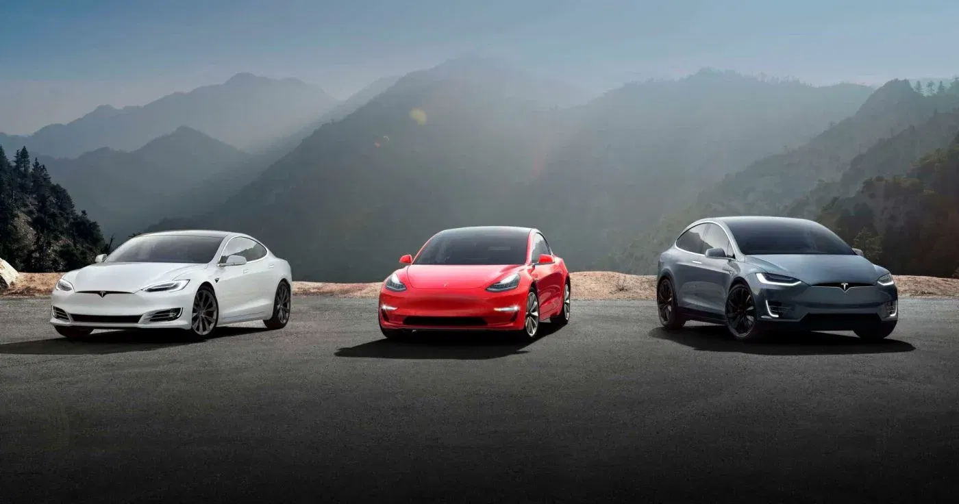 tesla-gama-6409f322082bf-1400x736.webp