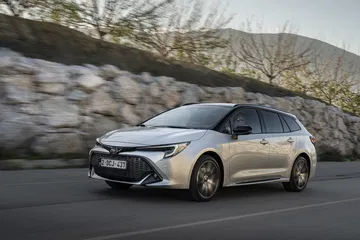 Toma De Contacto Toyota Corolla 2023 25