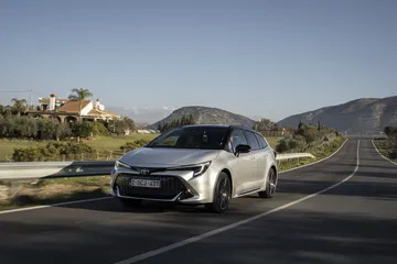 Toma De Contacto Toyota Corolla 2023 27