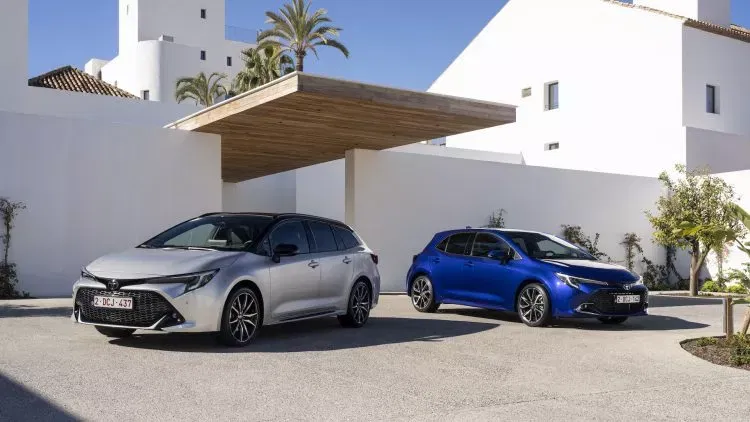 Toma De Contacto Toyota Corolla 2023 4