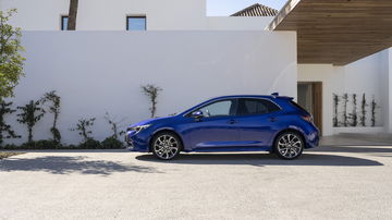 Toma De Contacto Toyota Corolla 2023 57