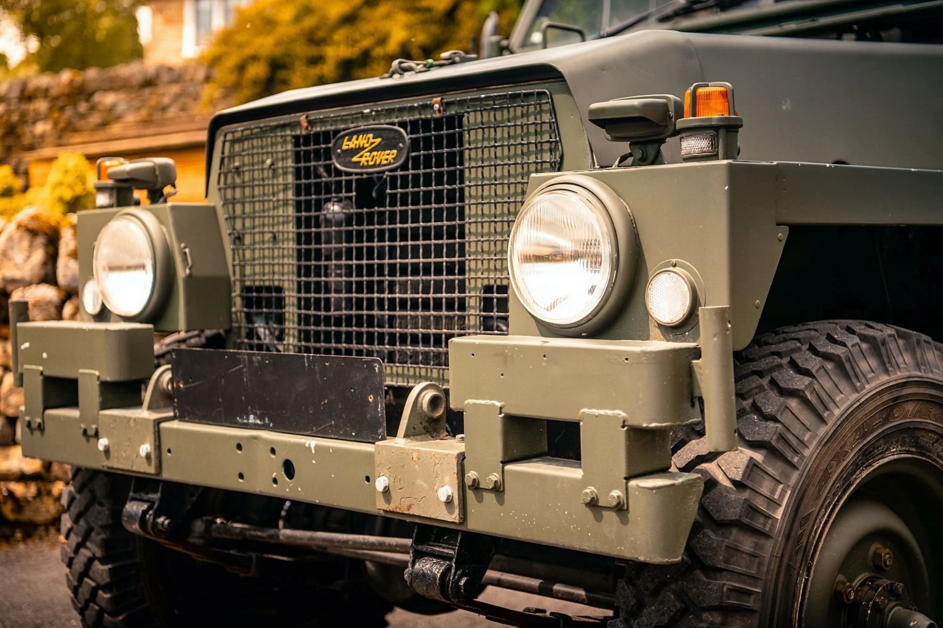 This is how the British Army’s diesel Land Rover Defender was converted to electric