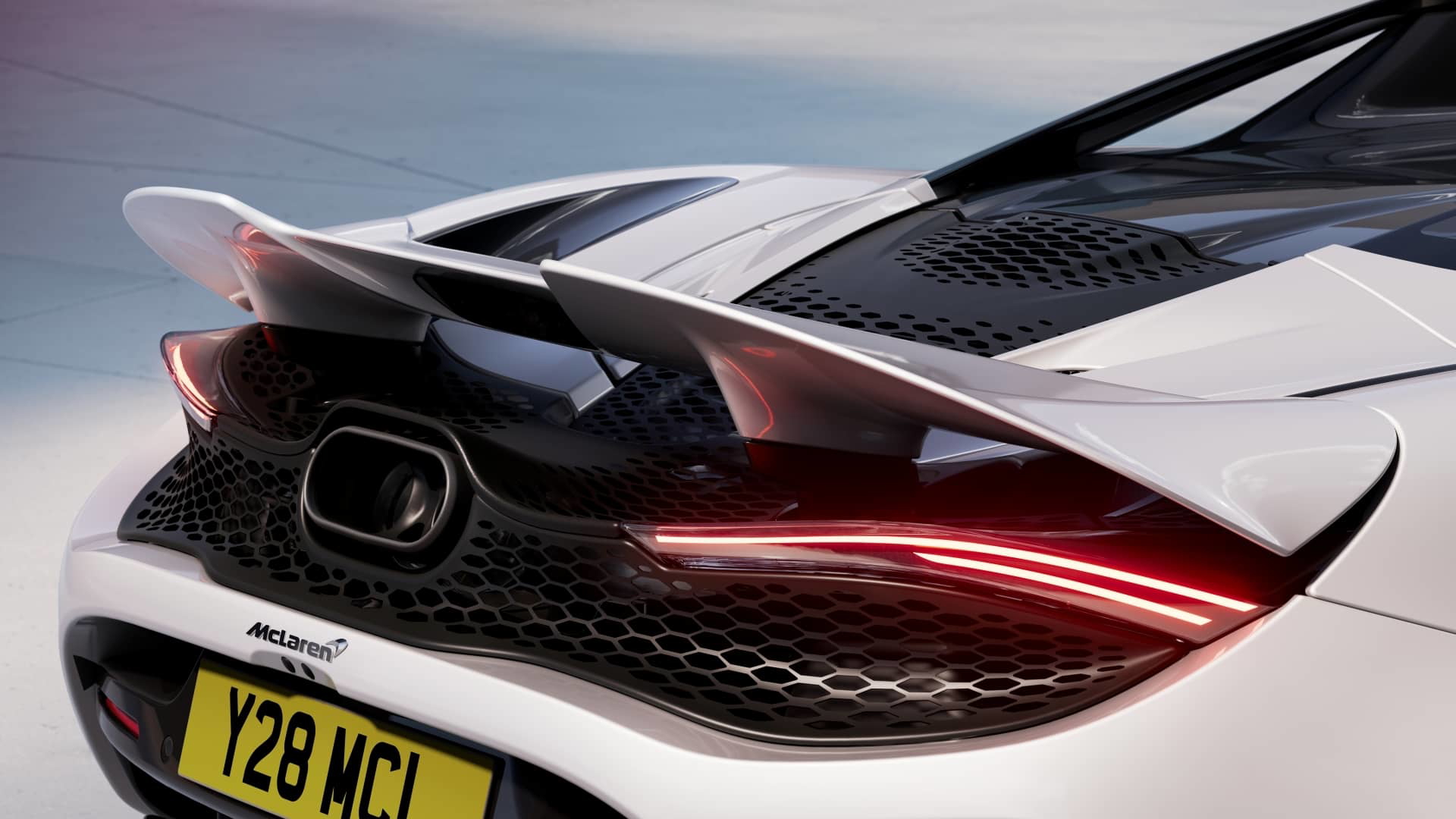 Mclare 750s 2023 38