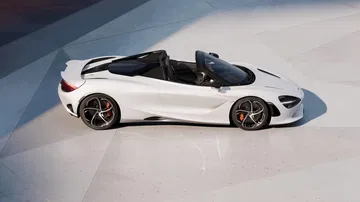 Mclare 750s 2023 41