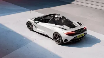 Mclare 750s 2023 42