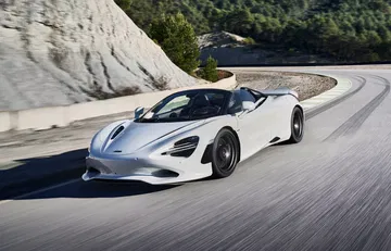Mclare 750s 2023 59