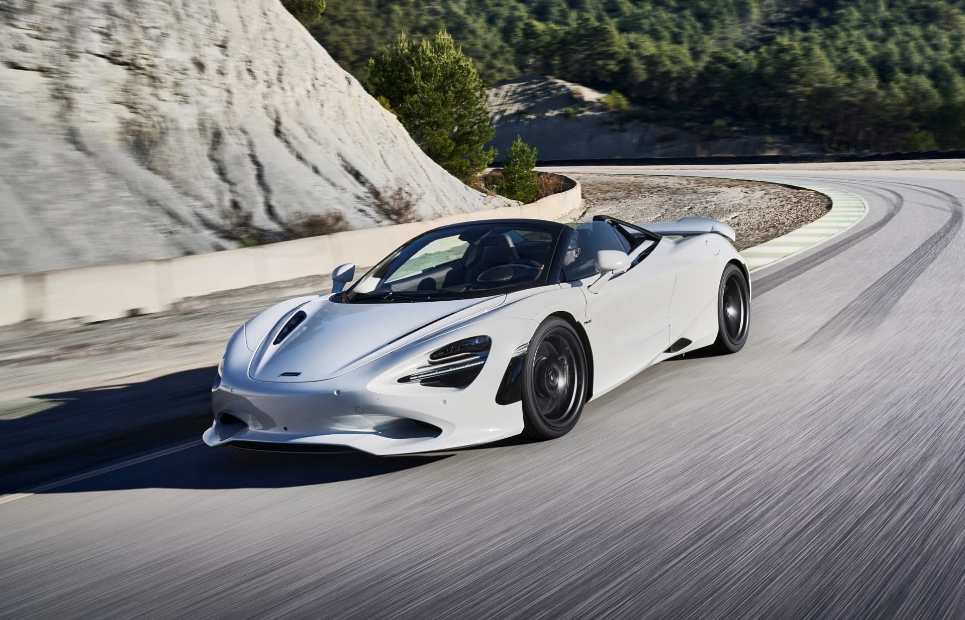 Mclare 750s 2023 59