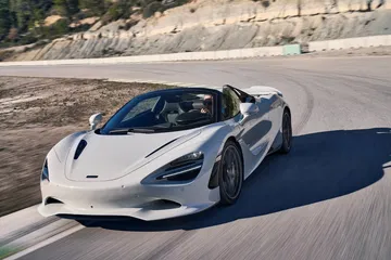 Mclare 750s 2023 61