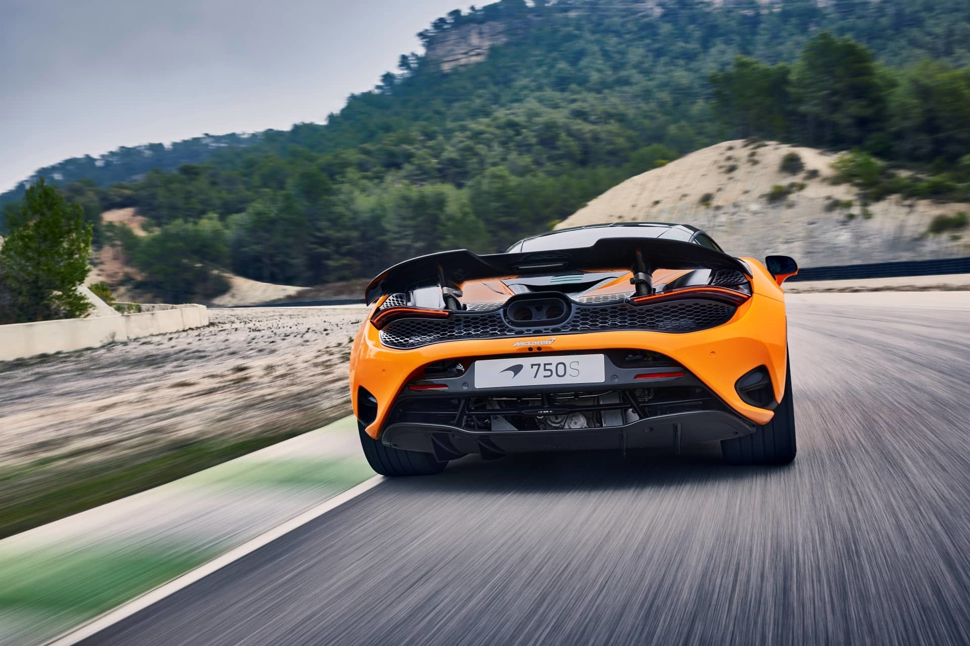 Mclare 750s 2023 78
