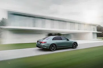 Mercedes Clase E W214 1