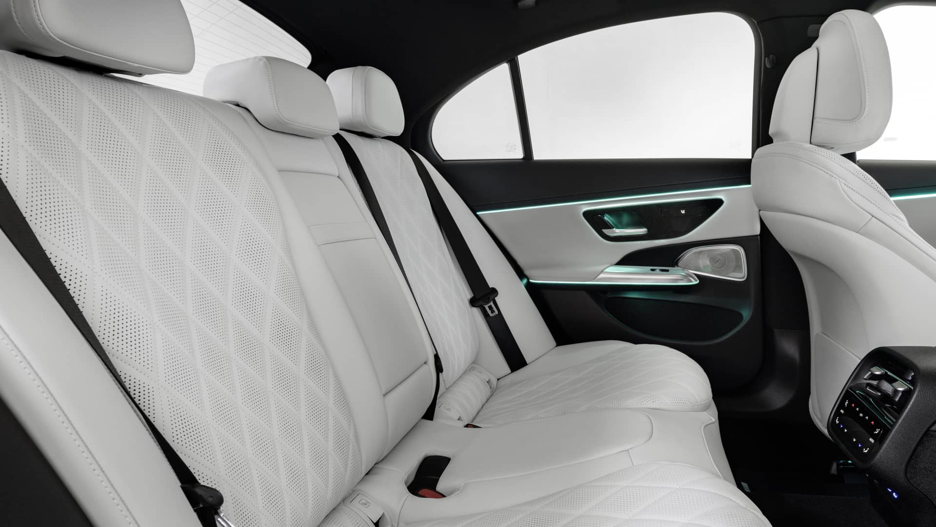 Mercedes Benz E Class Saloon (br 214), 2023