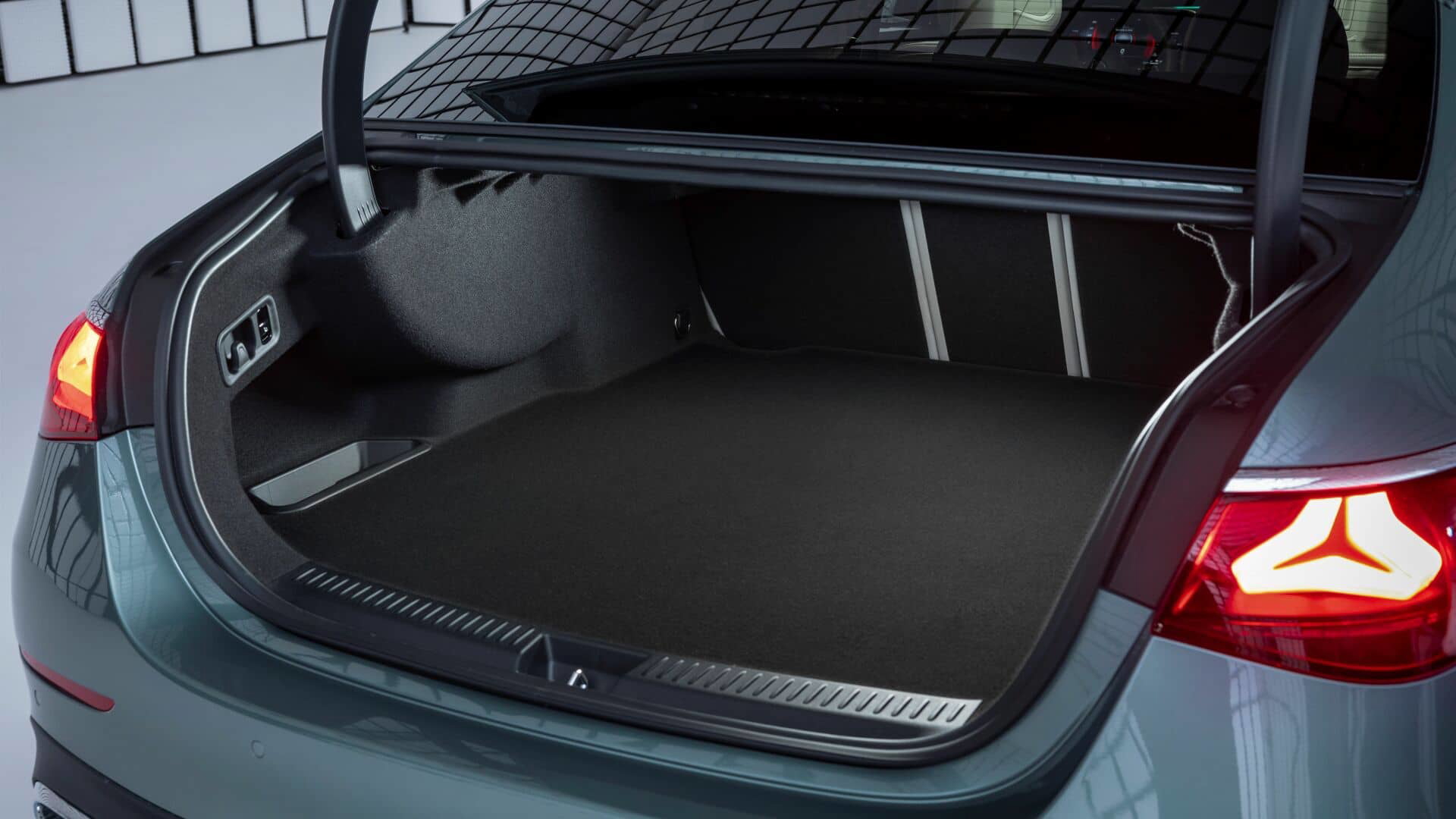 Mercedes Clase E W214 57