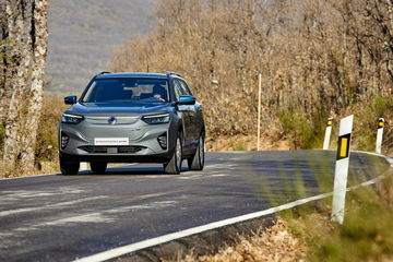 Ssangyong Korando E Motion 2023 Movimiento Platinum Grey Gris 14