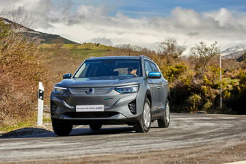 Ssangyong Korando E Motion 2023 Movimiento Platinum Grey Gris 18