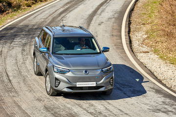 Ssangyong Korando E Motion 2023 Movimiento Platinum Grey Gris 19