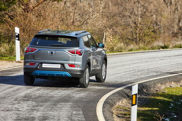 Ssangyong Korando E Motion 2023 Movimiento Platinum Grey Gris 20