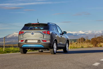 Ssangyong Korando E Motion 2023 Movimiento Platinum Grey Gris 22