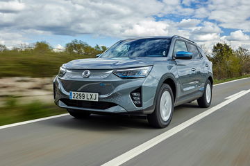 Ssangyong Korando E Motion 2023 Movimiento Platinum Grey Gris 26