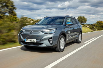 Ssangyong Korando E Motion 2023 Movimiento Platinum Grey Gris 29