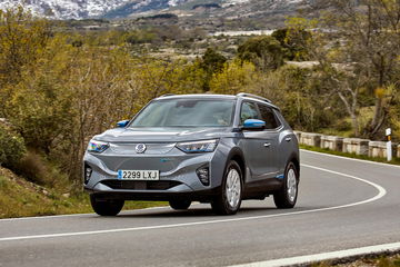 Ssangyong Korando E Motion 2023 Movimiento Platinum Grey Gris 33