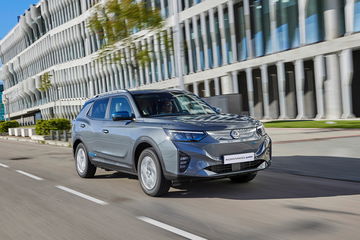 Ssangyong Korando E Motion 2023 Movimiento Platinum Grey Gris 46