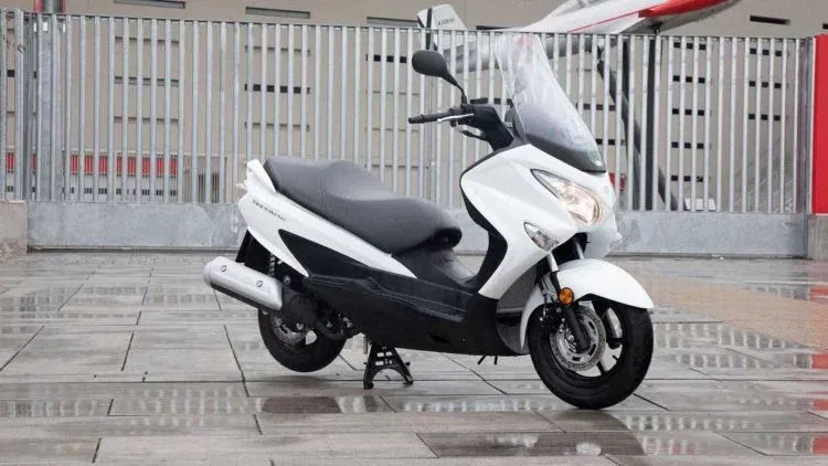 Suzuki Burgman 125 2021