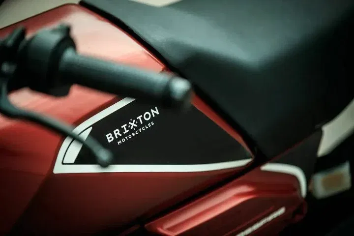 Brixton Crossfire 125 Xs 8