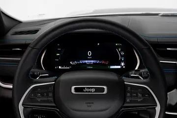 Cuadro de instrumentos digitalizado con estética moderna y funcional.