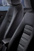 Vista cercana de la textura y materiales del asiento del Honda ZR-V.