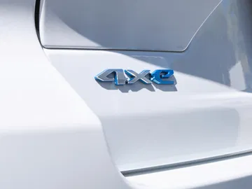 Vista del emblema Jeep en la carrocería del Grand Cherokee.