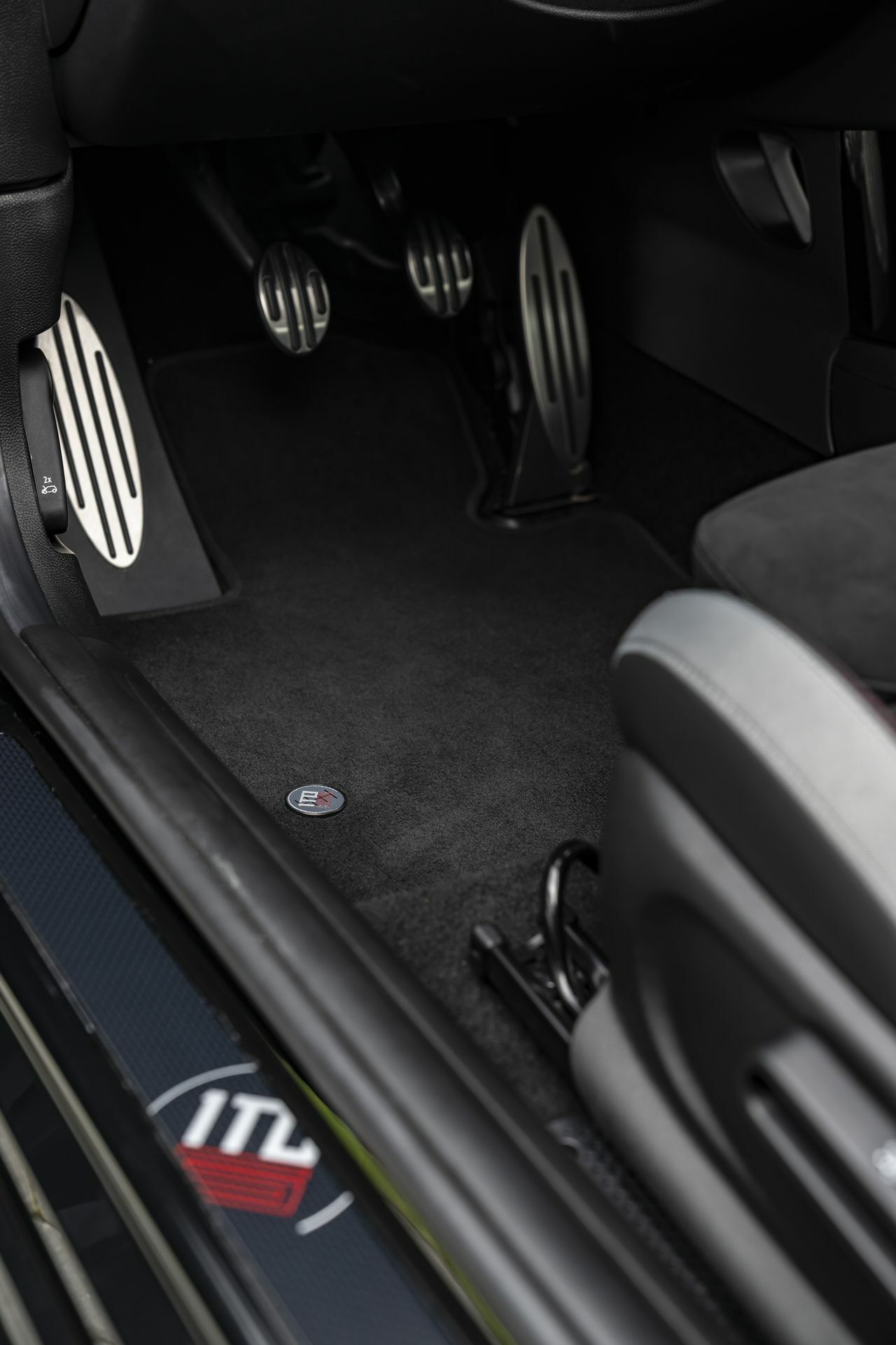 Mini John Cooper Works 1to6 06