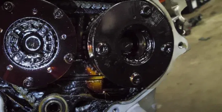 Motor V6 Sin Cambiar Aceite 100000 Km Motor V6 Sin Cambiar Aceite 100000 Km