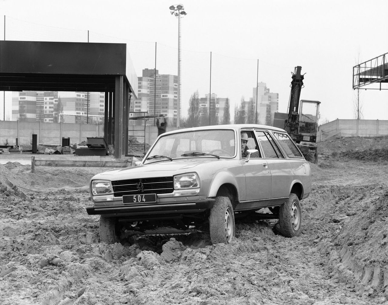Peugeot 4x4 Dangel 03